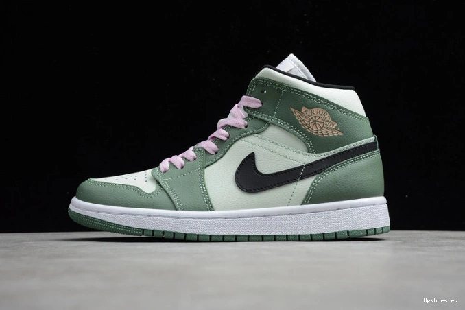 CZ0774-300 1 Green Jordan Mid Dutch 0504